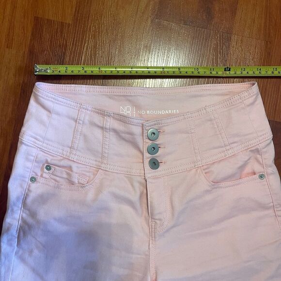 No Boundaries. Like new!! pink high waisted cropped jeans, size juniors,  9 - Picture 11 of 13